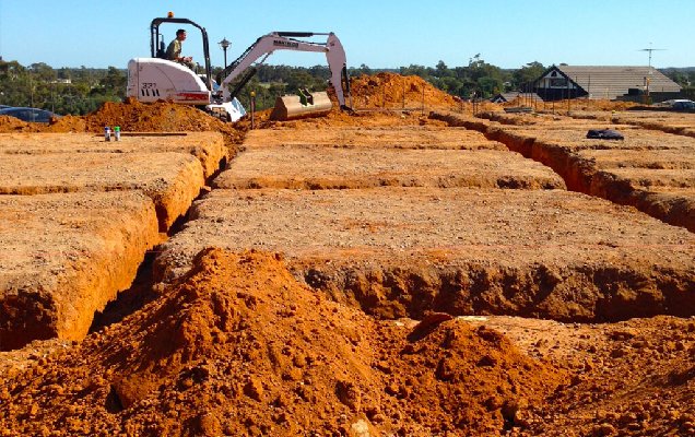 Howells Earthworks team working